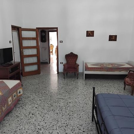 A Casa Di Adele Bed and Breakfast Caserta Exteriör bild